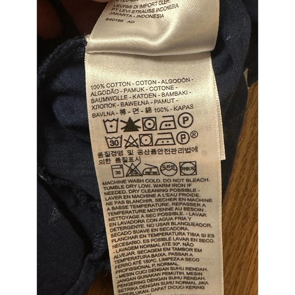 Levi’s patriotic star tank - Picture 8 of 8